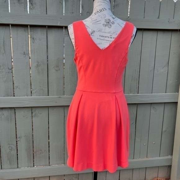 Bebe Salmon Mini Sheath Dress - Picture 9 of 11